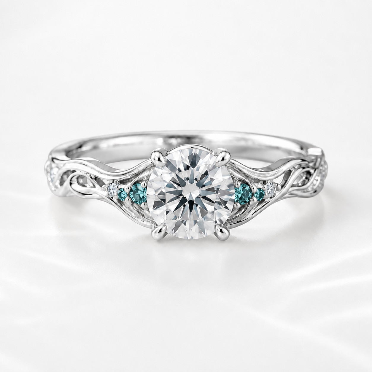 Lumière Solitaire Ring